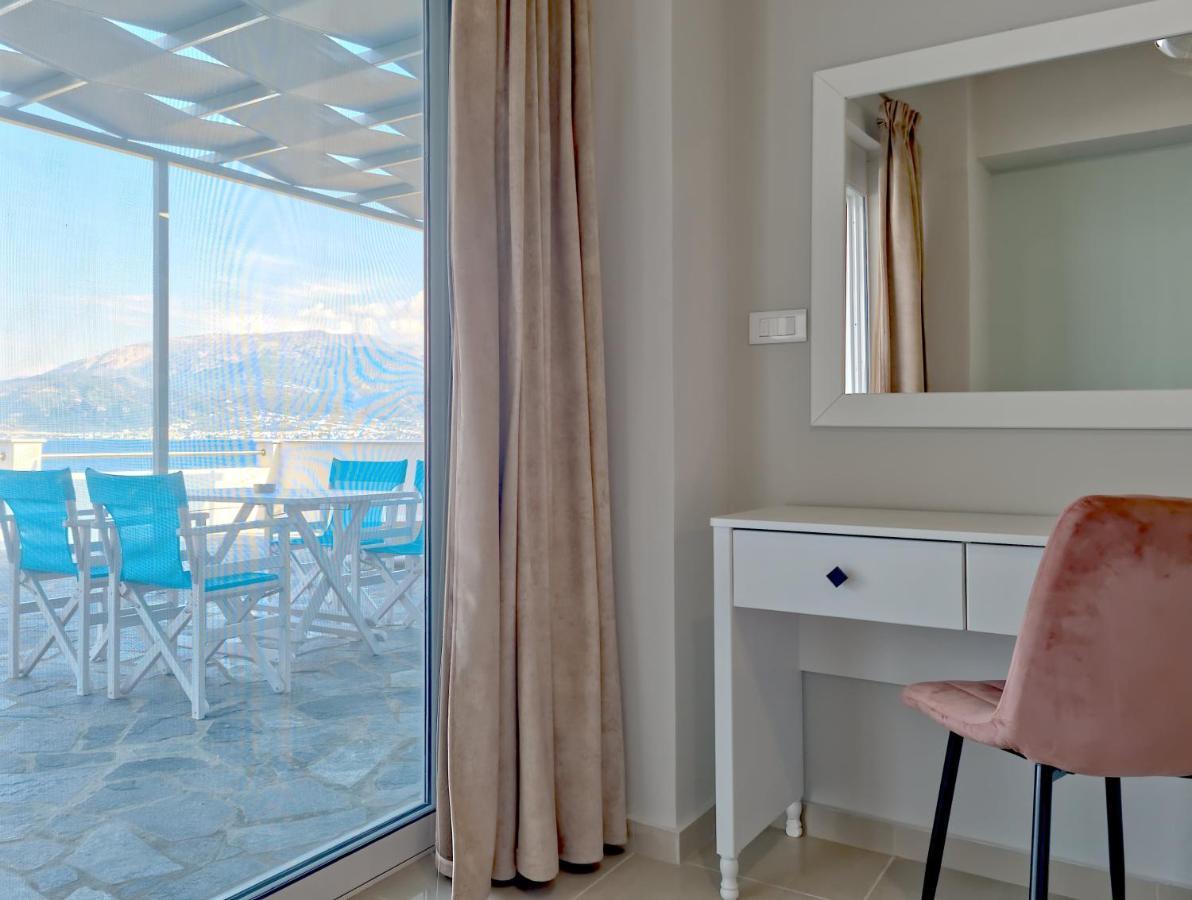 Epipleon Luxury Suites -106- Δωμάτιο 40Τμ Με Βεράντα 45Τμ Μπροστά Στην Θάλασσα Nafpaktos Eksteriør billede