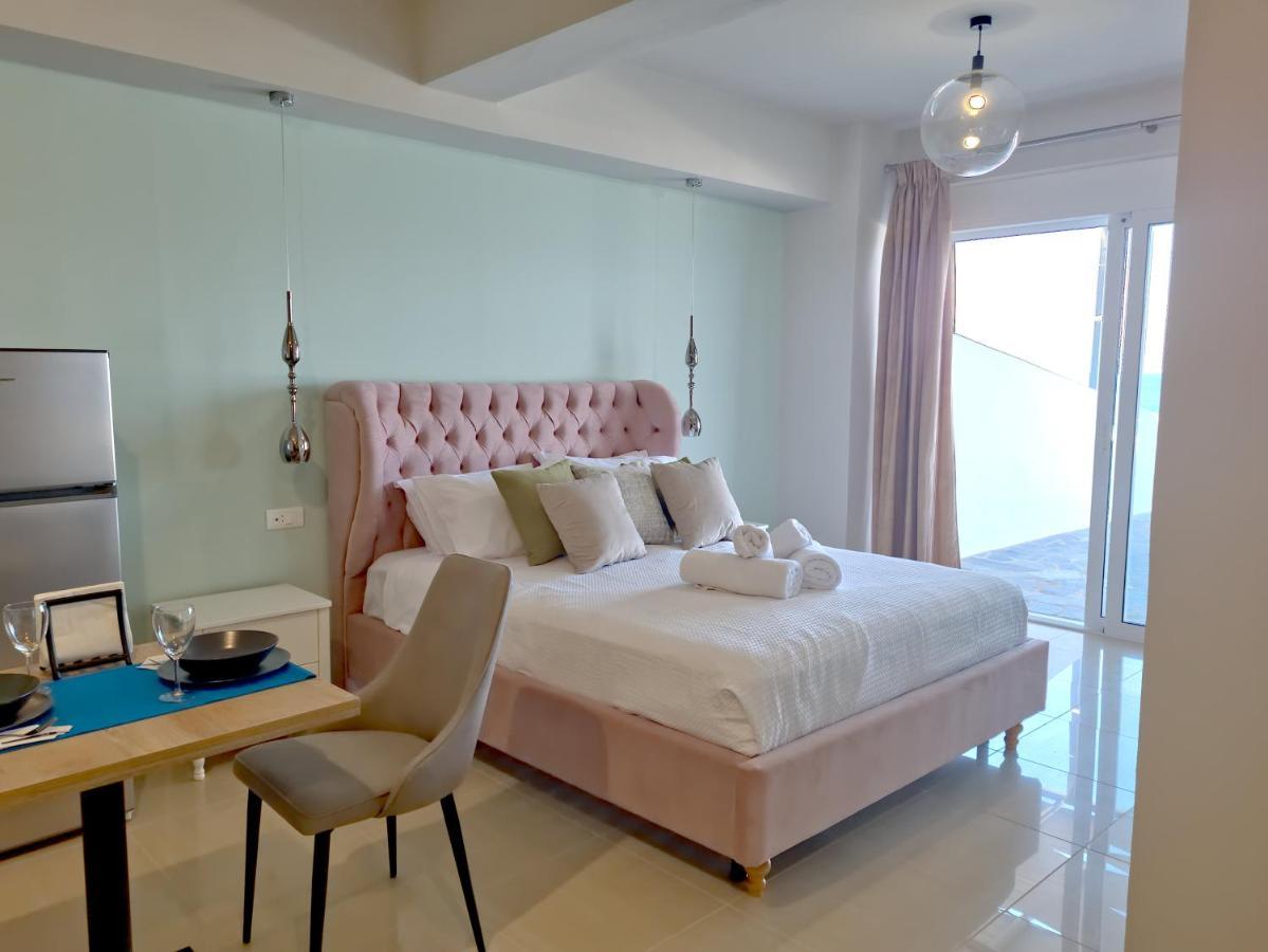 Epipleon Luxury Suites -106- Δωμάτιο 40Τμ Με Βεράντα 45Τμ Μπροστά Στην Θάλασσα Nafpaktos Eksteriør billede